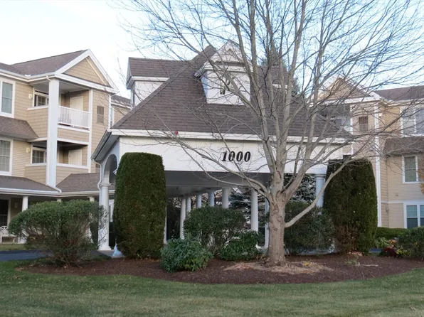 1303 Emerald Ct, Tewksbury, MA 01876