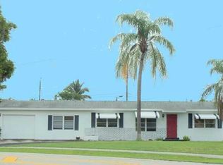 5695 S 38th Ct, Greenacres, FL 33463