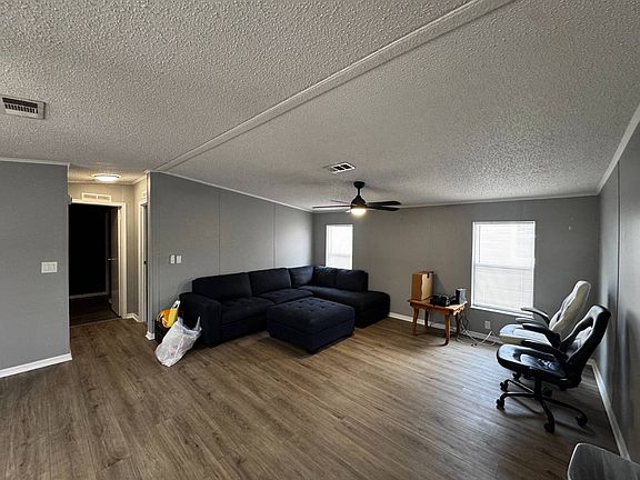 4th image of 11407 Betsy Way