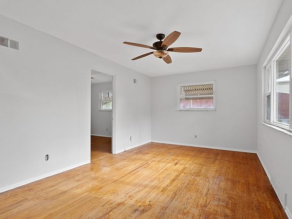 5th image of 4036 Dunnica Ave APT A