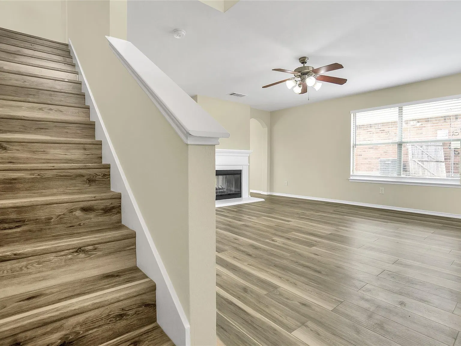 4 bed, 2376 sqft, $2,300 — Photo 1