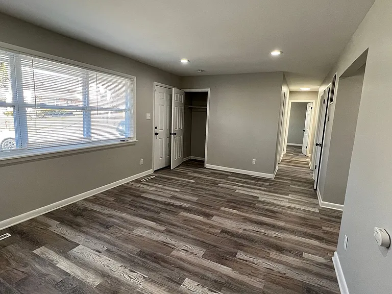 1660 Huxley Dr — Photo 5