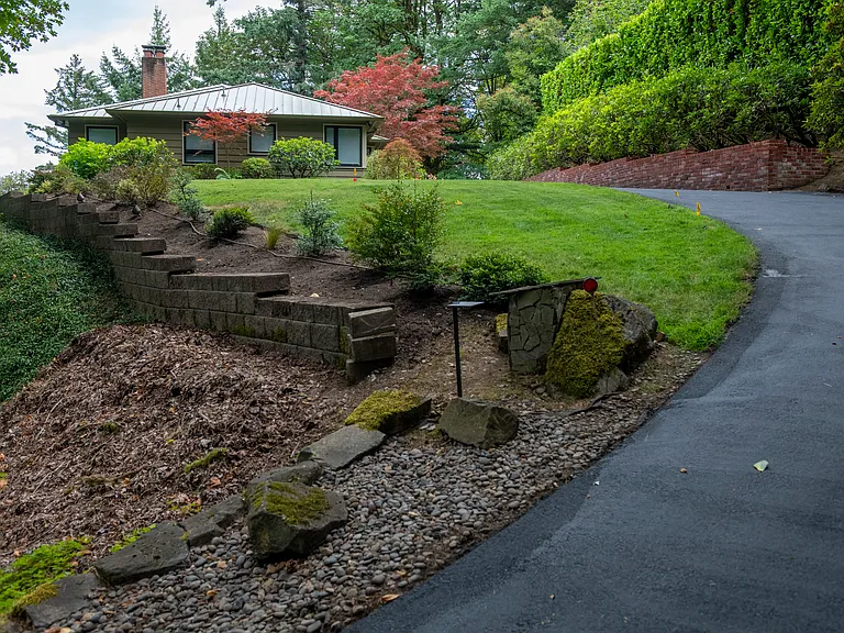 3061 SW Fairmount Blvd — Photo 61