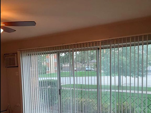 5th image of 5338 W 96th St APT 102