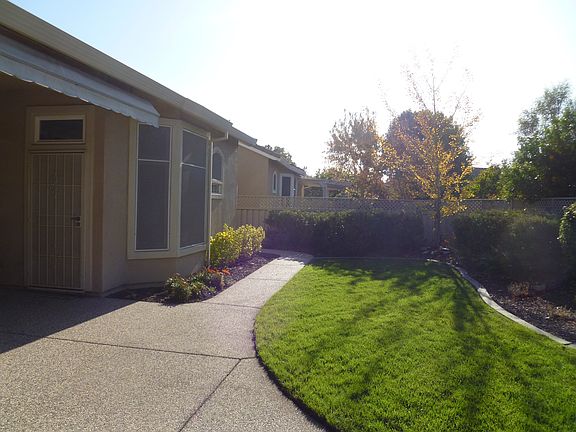 3rd image of 7353 School House Ln