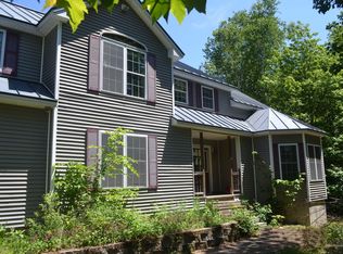 32 Wilder Davis Rd, Bradford, ME 04410