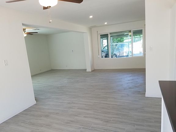 3rd image of 1523 E Carol Ave