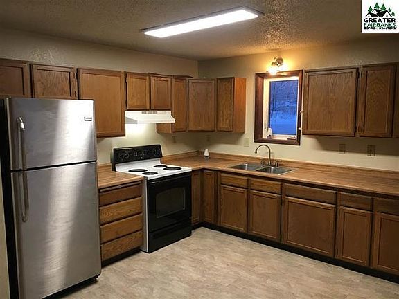 4th image of 514 Ouida Way #B