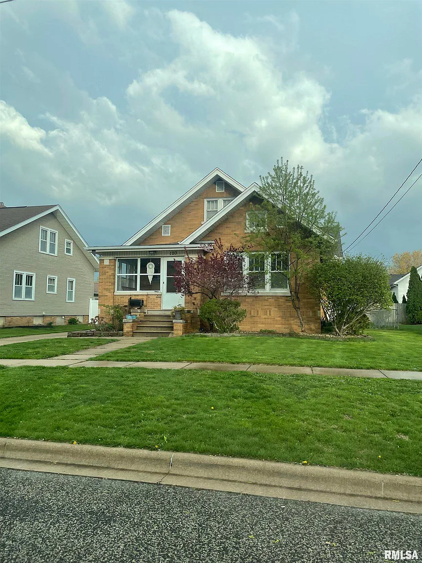 120 N 4th Ave photo 1