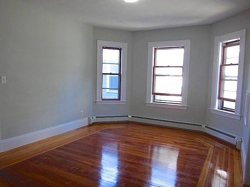 2nd image of 172 Rindge Ave #32L