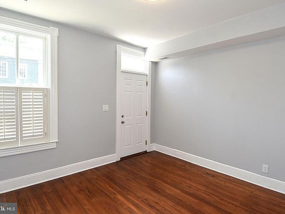 3rd image of 518 N Patrick St