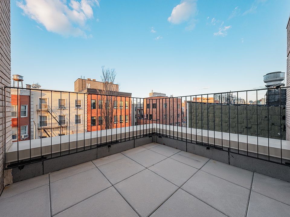 1st image of 33 Franklin St #418