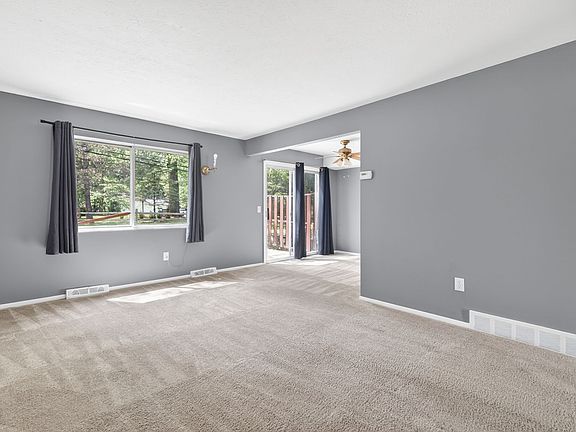 4th image of 9582 Fernwood Dr #9582