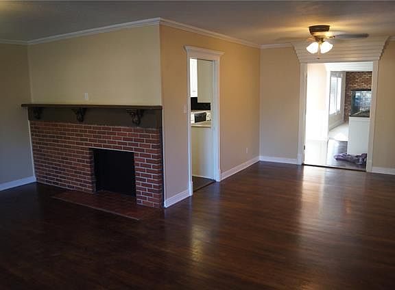 3rd image of 3101 Kingsbury Ave