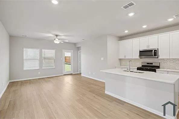 5709 Chasewood Dr — Photo 4