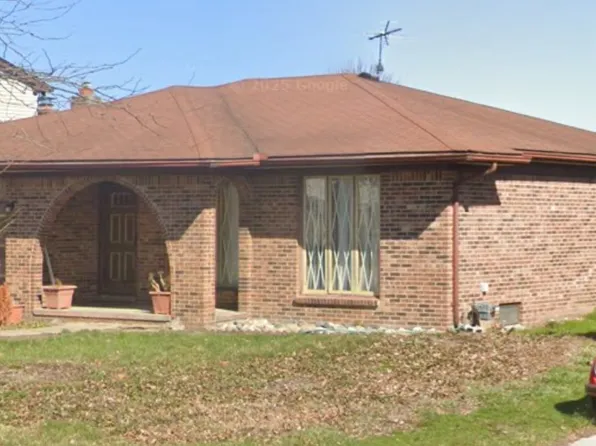 16129 Cambell Dr, Macomb, MI 48044