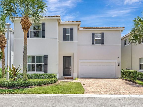 2nd image of 452 Tiffany Oaks Way