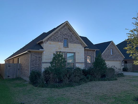 3rd image of 17423 Farm Garden Ln