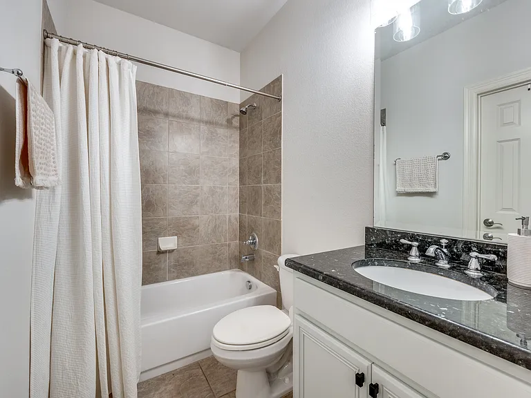 4232 Holland Ave — Photo 5