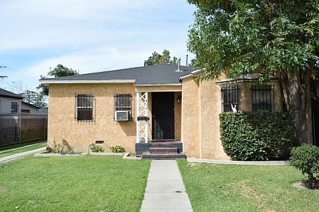 1st image of 417 N Poinsettia Ave