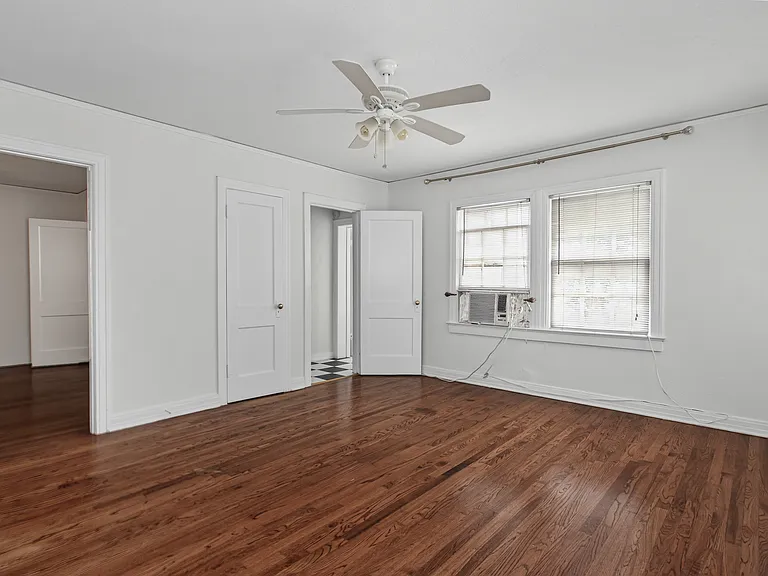 5918 La Vista Dr #3 — Photo 28