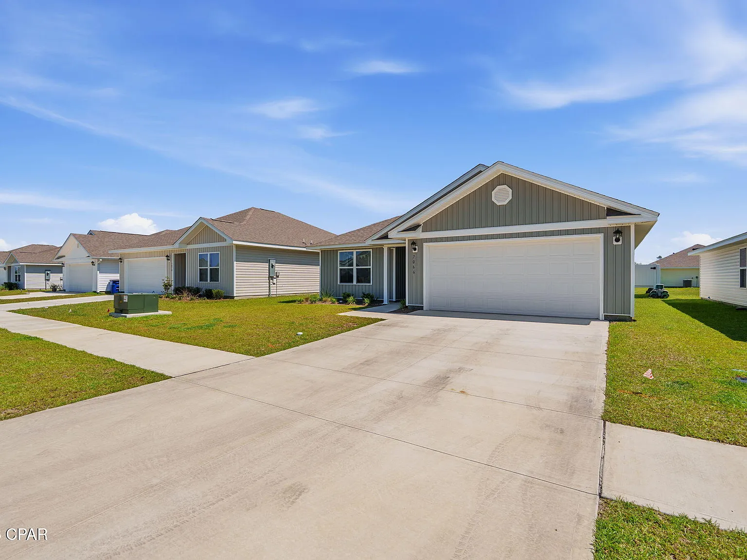 3 bed, 1583 sqft, $2,100 — Photo 3