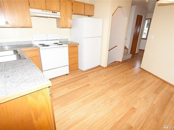 5th image of 12712 126th Avenue Ct E