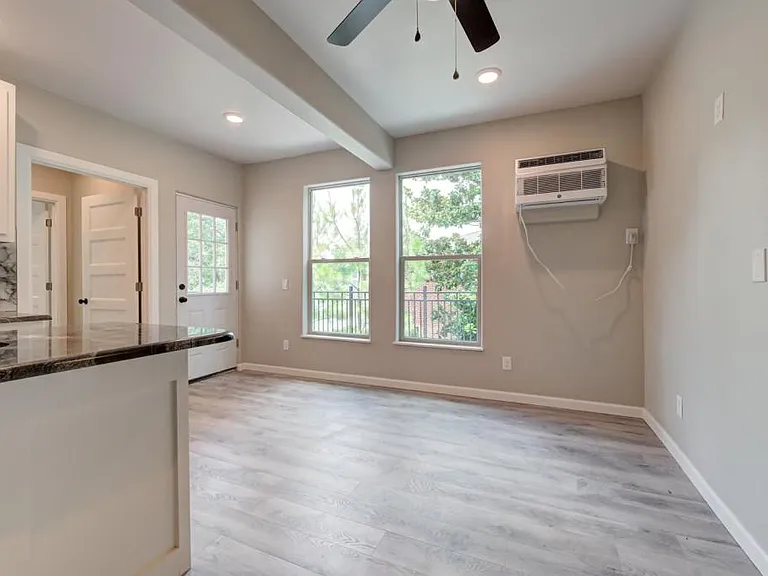 222 S University Blvd #6 — Photo 4