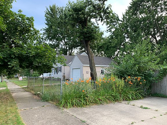 5th image of 3017 Woodward Ave SW