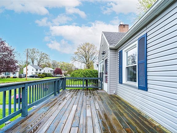 5th image of 114 Wilson Ave
