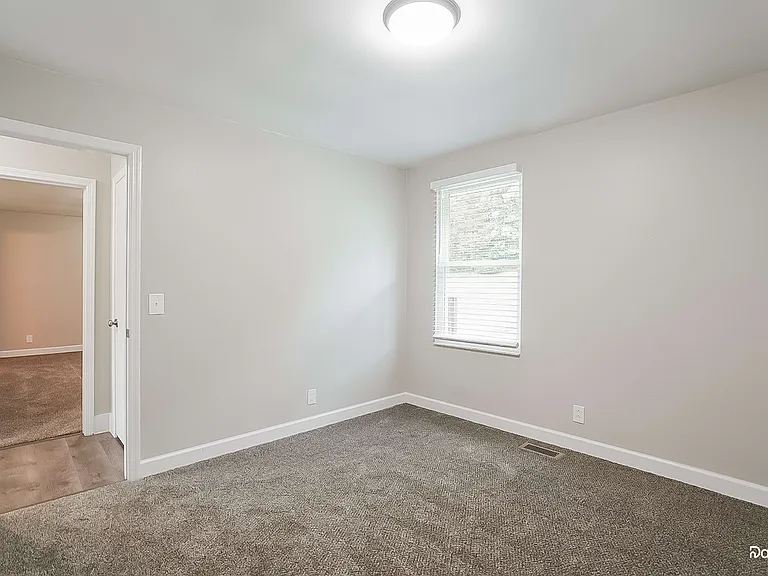 108 Jacksons Retreat Ct — Photo 12