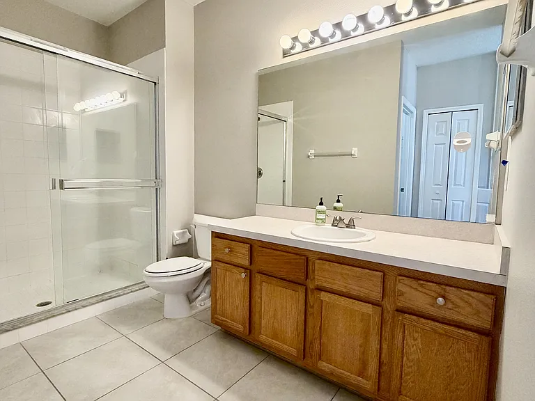 1050 Blackwater Dr #1 — Photo 30