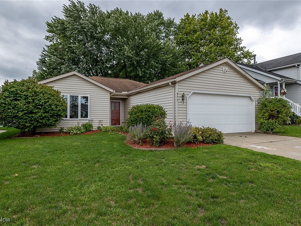 1st image of 971 Sheryl Dr
