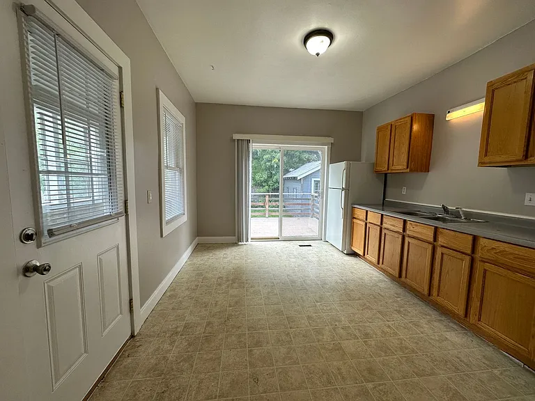 1503 North Ave NE — Photo 5