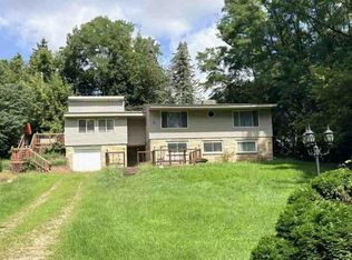 69582 S Nottawa Rd, Sturgis, MI 49091