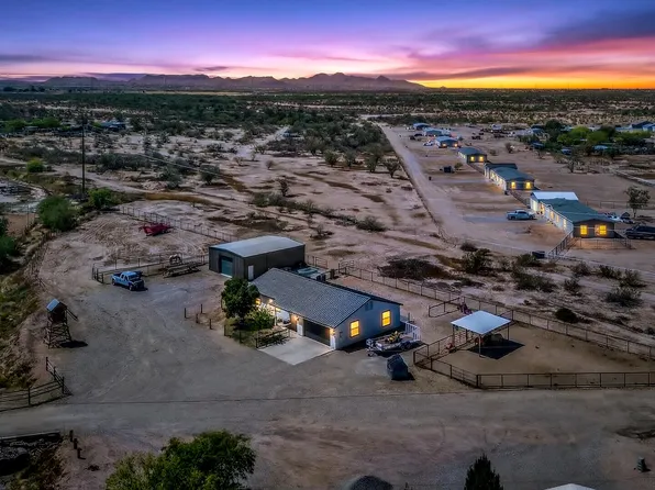 33250 N BRINLEE Lane, San Tan Valley, AZ 85143