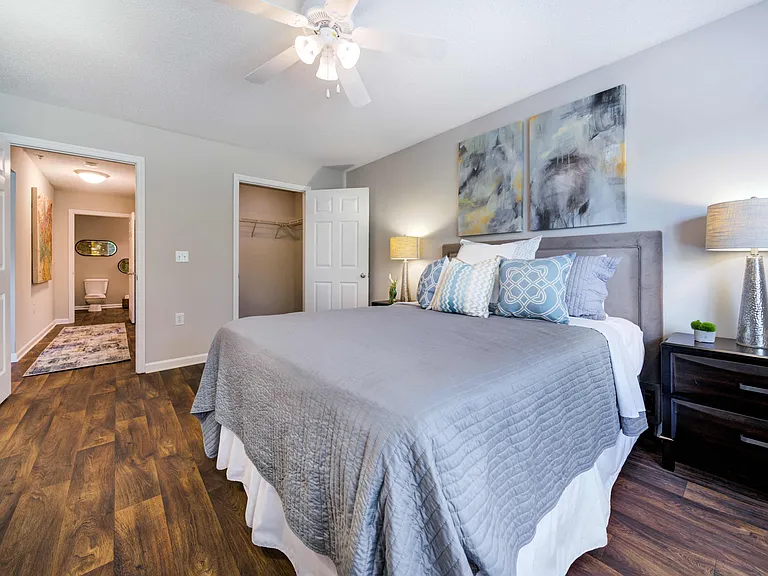 Summerlin Ridge Apartments — Photo 10