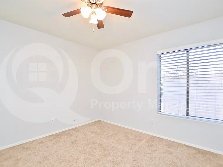 6629 W Rose Garden Ln — Photo 4