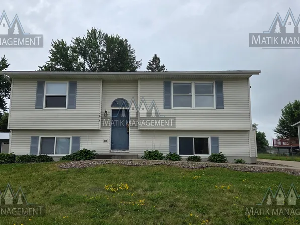 4838 Salley Ln NW, Rochester, MN 55901