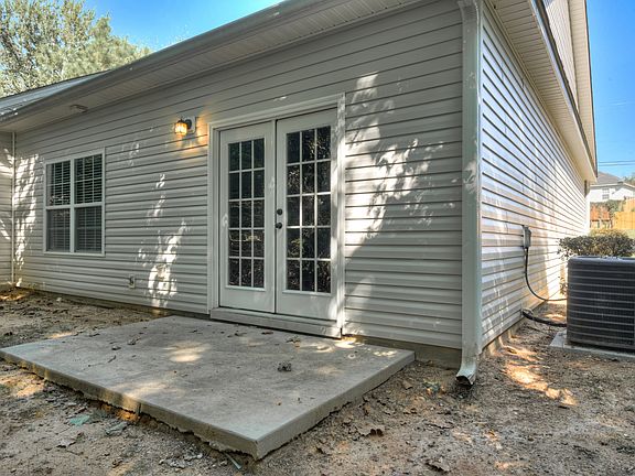 2nd image of 205 Old Berzelia Rd