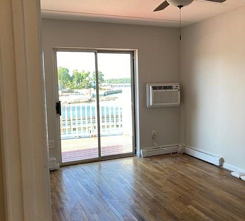 3rd image of 200 Beach St #Penthouse