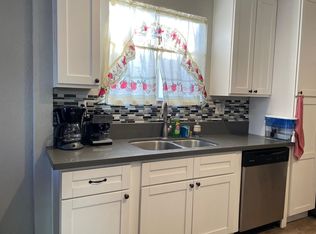8127 Morton Ave, Los Angeles, CA 90001