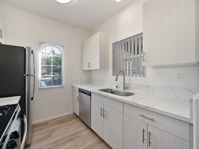 The Landing at Ocean View Hills — Photo 5