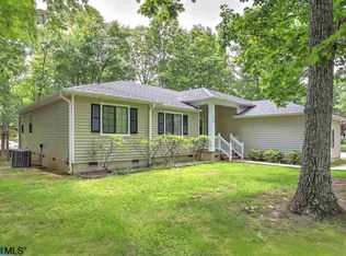 313 Jefferson Dr, Palmyra, VA 22963