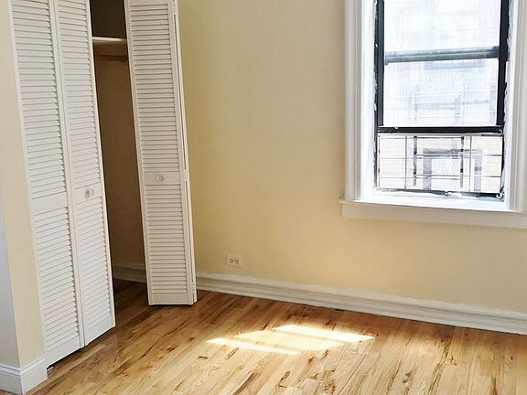 5th image of 103 Seaman Ave APT 3B