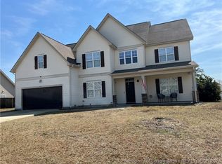 123 Heathrow Dr, Spring Lake, NC 28390