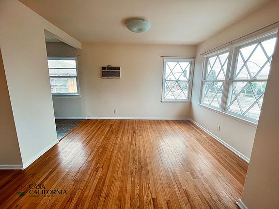 3rd image of 8114 Crenshaw Blvd APT 3