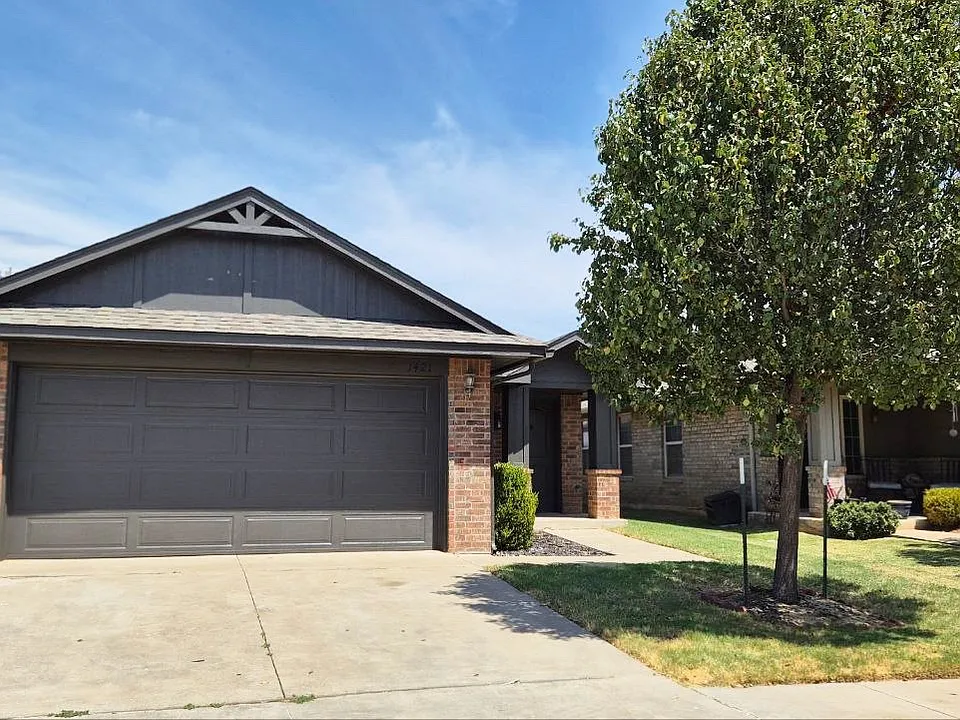 1421 NW 129th Ter