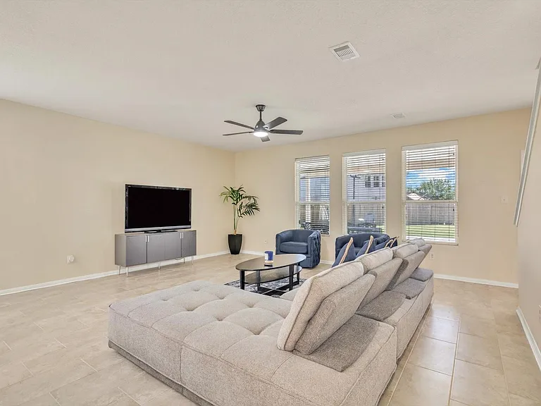 1722 Sun Point Ct — Photo 4