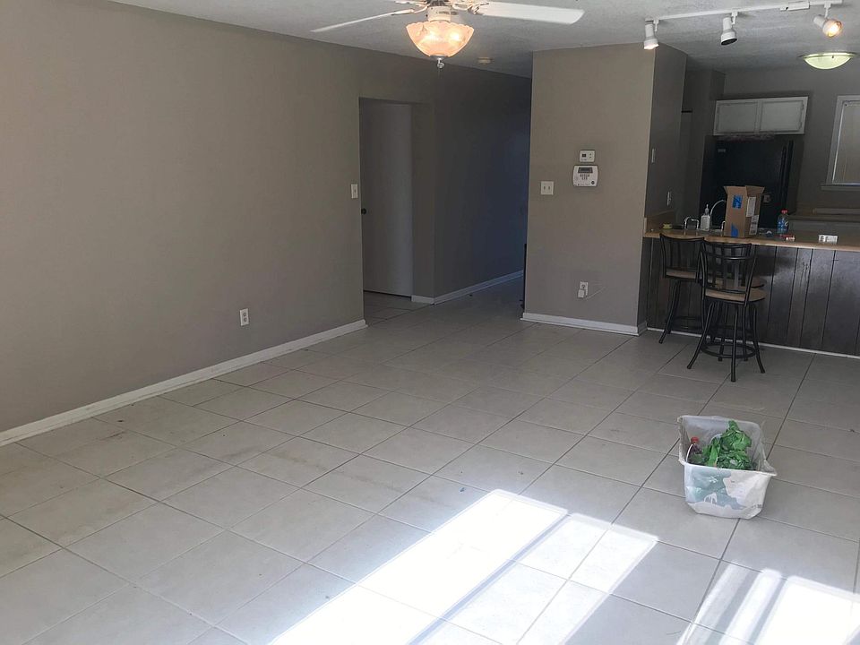 1st image of 372 Bluefish Dr APT 101